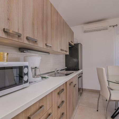 Apartments Prendivoj มาลินสกา ภายนอก รูปภาพ